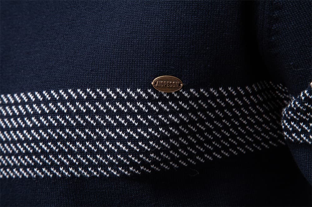 Men’s Textured Stand Collar Knit Sweater